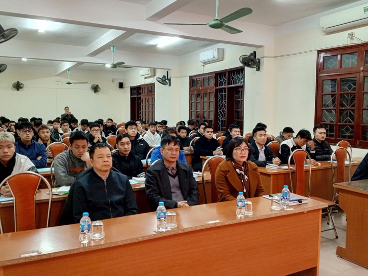 KHAI GIẢNG LỚP BỒI DƯỠNG NHẬN THỨC VỀ ĐẢNG KHÓA I – NĂM 2026- Ảnh 2.