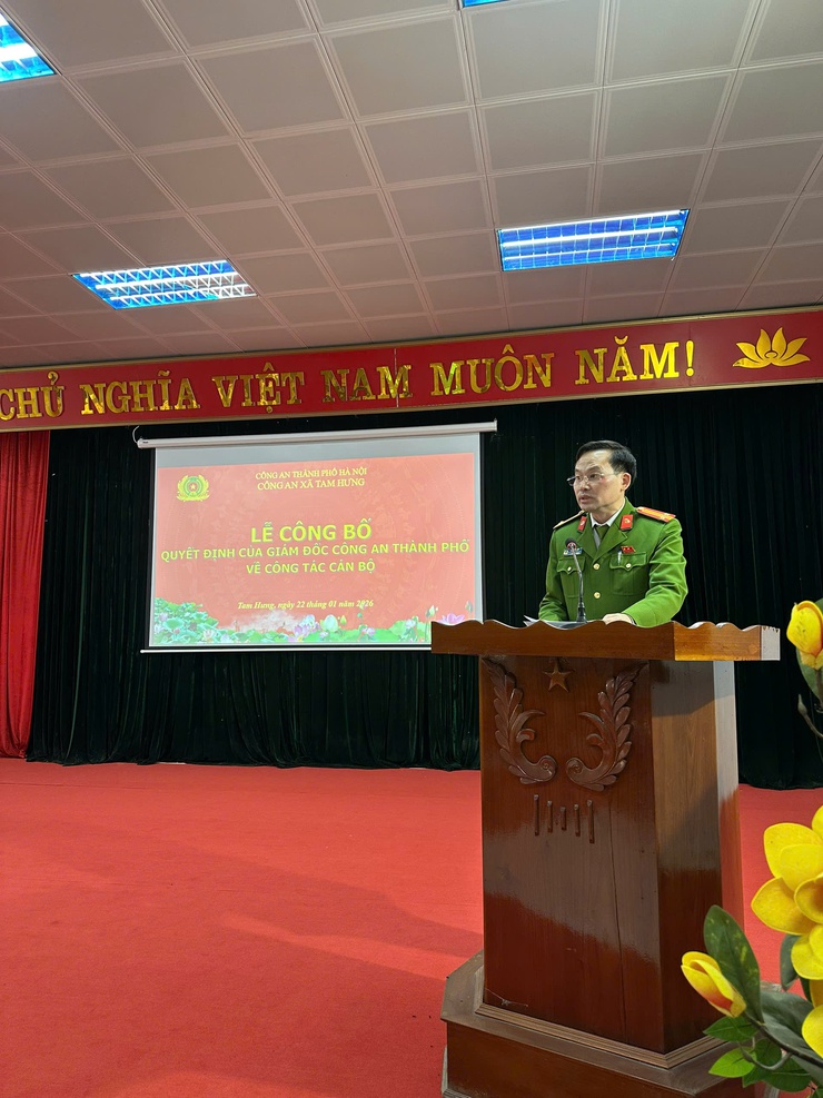Công an xã Tam Hưng công bố Quyết định điều động phân công cán bộ- Ảnh 3.