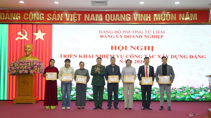 Đảng ủy Doanh nghiệp phường Từ Liêm triển khai nhiệm vụ công tác Đảng năm 2026

- Ảnh 6.