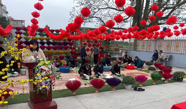 Gìn giữ hồn Tết từ làng nghề truyền thống thôn Đinh Xá năm 2026- Ảnh 1.