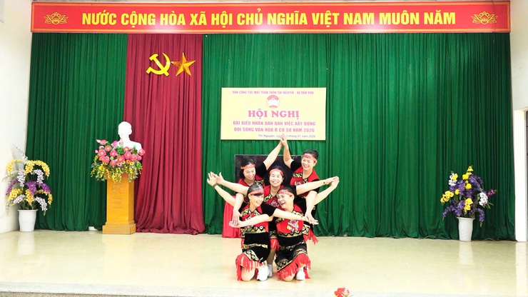 HỘI NGHỊ ĐẠI BIỂU NHÂN DÂN NĂM 2026 TẠI THÔN THỊ NGUYÊN: LAN TỎA TINH THẦN DÂN CHỦ, ĐOÀN KẾT, ĐỒNG THUẬN TRONG NHÂN DÂN- Ảnh 10.