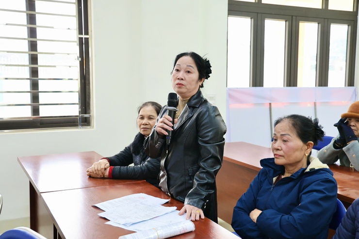 Hội nghị đối thoại với người sử dụng đất về dự thảo phương án bồi thường, hỗ trợ và tái định cư trong phạm vi dự án cải tạo, nâng cấp Quốc lộ 6 đoạn Ba La - Xuân Mai- Ảnh 6.