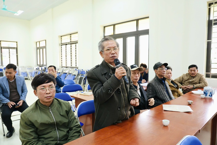 Hội nghị đối thoại với người sử dụng đất về dự thảo phương án bồi thường, hỗ trợ và tái định cư trong phạm vi dự án cải tạo, nâng cấp Quốc lộ 6 đoạn Ba La - Xuân Mai- Ảnh 4.