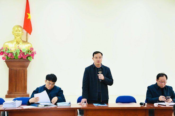 Hội nghị đối thoại với người sử dụng đất về dự thảo phương án bồi thường, hỗ trợ và tái định cư trong phạm vi dự án cải tạo, nâng cấp Quốc lộ 6 đoạn Ba La - Xuân Mai- Ảnh 9.