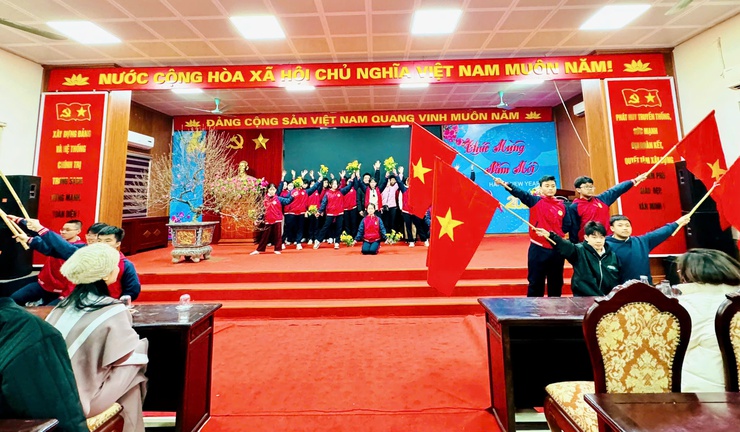 Nam Phù tổng duyệt chương trình nghệ thuật "Tự hào Việt Nam - Sáng mãi đường cách mạng"- Ảnh 1.