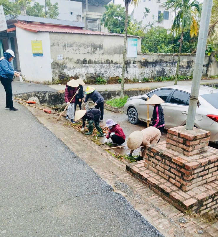 Nam Phù: Ra quân tổng vệ sinh môi trường - lan toả khí thế thi đua chào mừng thành công Đại hội XIV của Đảng- Ảnh 12.