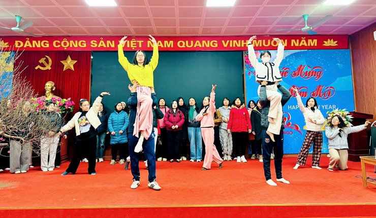 Nam Phù tổng duyệt chương trình nghệ thuật "Tự hào Việt Nam - Sáng mãi đường cách mạng"- Ảnh 2.