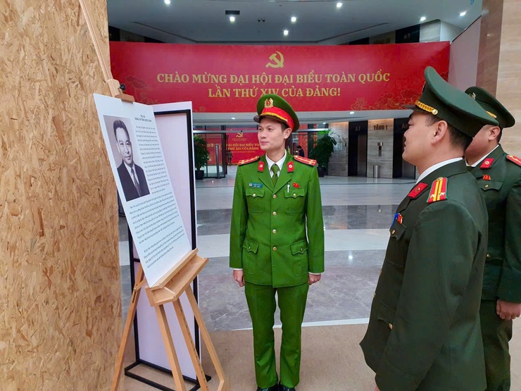 Tuổi trẻ và Phụ nữ Công an xã Nam Phù: Bồi đắp bản lĩnh chính trị, tiếp nối di sản cố Bộ trưởng Trần Quốc Hoàn- Ảnh 2.