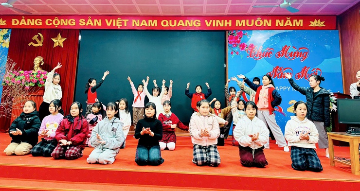 Nam Phù tổng duyệt chương trình nghệ thuật "Tự hào Việt Nam - Sáng mãi đường cách mạng"- Ảnh 4.