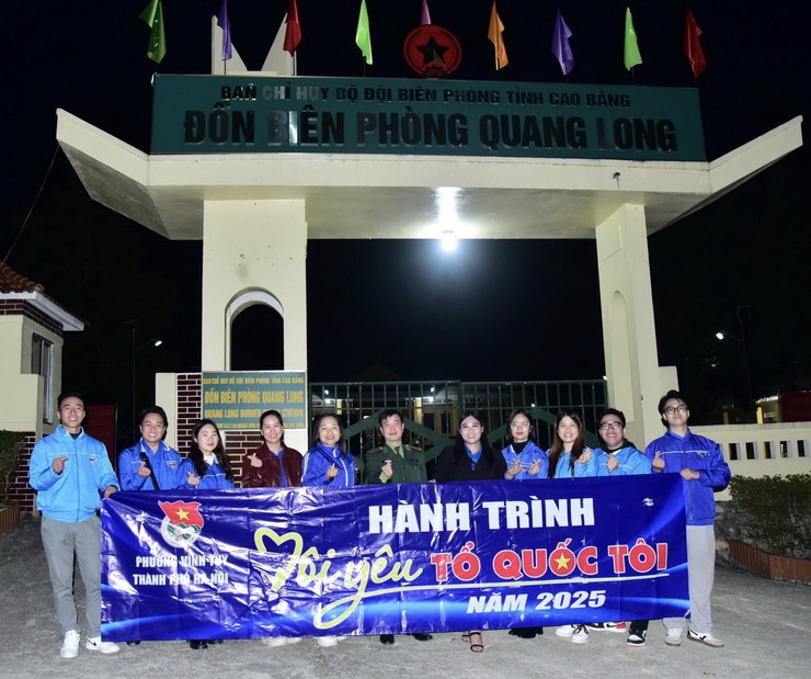  Đoàn TNCS Hồ Chí Minh phường Vĩnh Tuy tổ chức hành trình về nguồn tại tỉnh Cao Bằng - Ảnh 4.