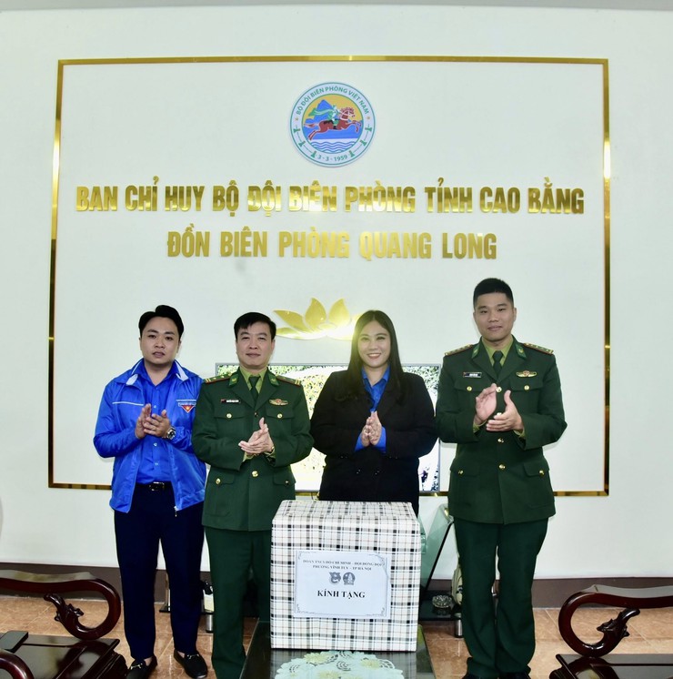  Đoàn TNCS Hồ Chí Minh phường Vĩnh Tuy tổ chức hành trình về nguồn tại tỉnh Cao Bằng - Ảnh 2.