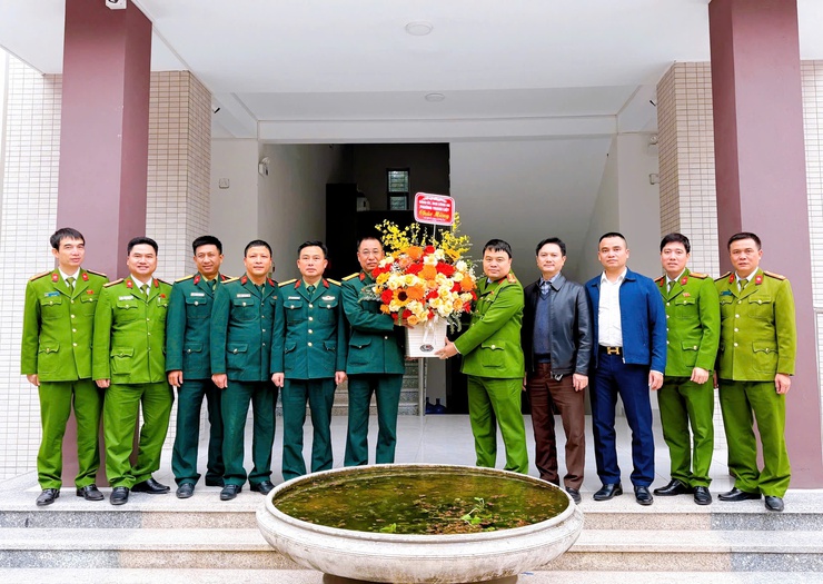 Bàn giao nhiệm vụ Chỉ huy trưởng Ban CHQS phường Thanh Liệt- Ảnh 7.