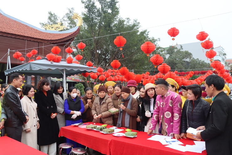 RỘN RÀNG LỄ HỘI LÀNG NGHỀ BÁNH CHƯNG TRUYỀN THỐNG ĐINH XÁ XUÂN 2026 – LAN TỎA HỒN TẾT VIỆT- Ảnh 9.