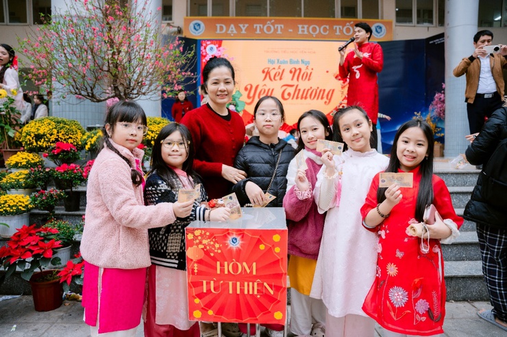 Trường Tiểu học Yên Hòa tổ chức "Hội Xuân Bính Ngọ - Kết nối yêu thương" - Ảnh 4.