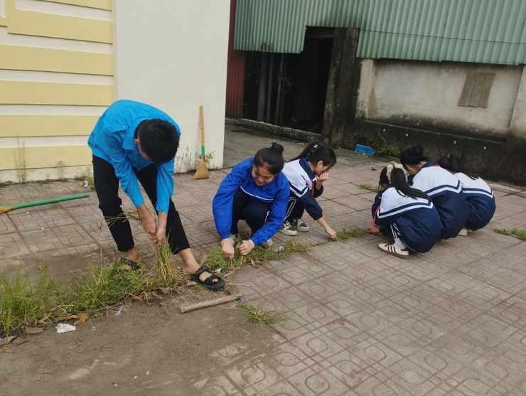 Lan tỏa Dân vận khéo từ những hành động đẹp ở Trường THCS Thanh Thùy- Ảnh 2.