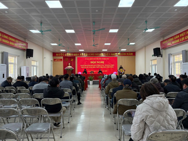 Phường Tương Mai tổ chức hội nghị giao ban với các 
Tổ dân phố tháng 01/2026
- Ảnh 7.