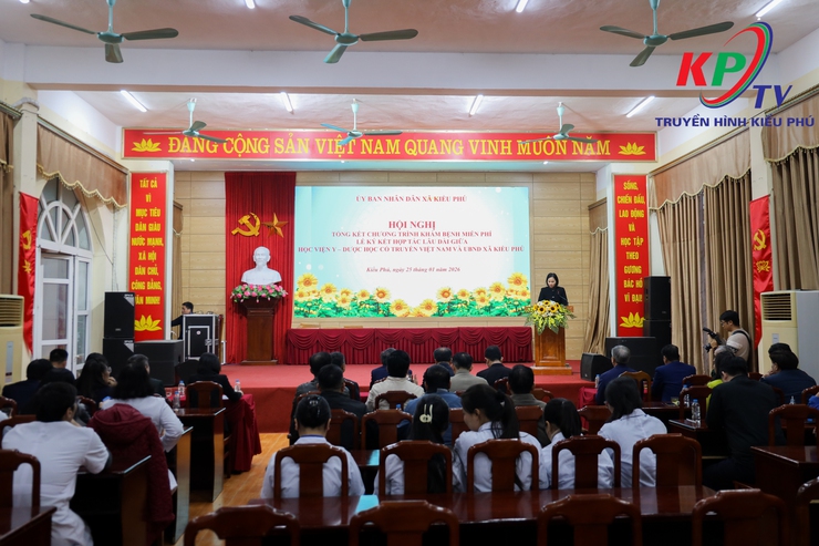 UBND xã Kiều Phú tổ chức Hội nghị tổng kết công tác khám bệnh, tư vấn sức khỏe, và ký hợp tác lâu dài với Học viện Y – Dược học cổ truyền Việt Nam - Ảnh 2.