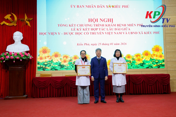 UBND xã Kiều Phú tổ chức Hội nghị tổng kết công tác khám bệnh, tư vấn sức khỏe, và ký hợp tác lâu dài với Học viện Y – Dược học cổ truyền Việt Nam - Ảnh 5.