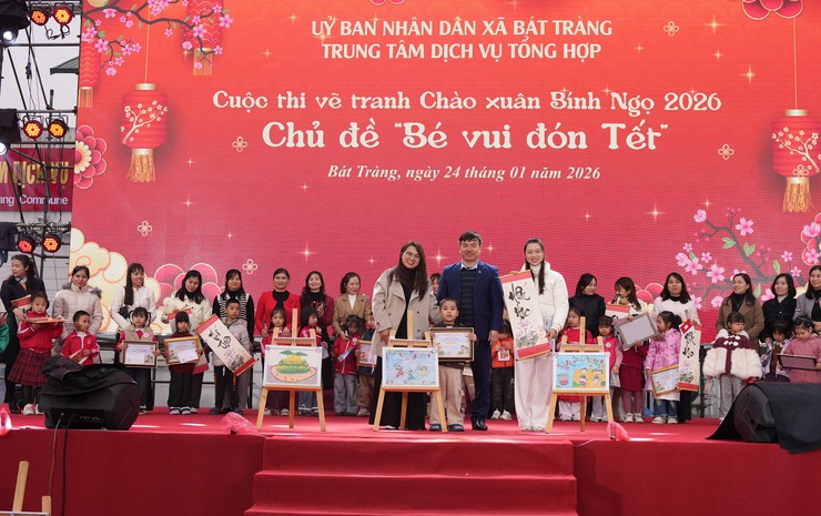 Thiếu nhi Bát Tràng hào hứng tham gia hội thi "Rung chuông vàng" và vẽ tranh chào Xuân- Ảnh 7.