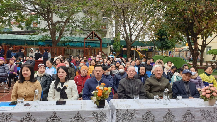 Phường Phú Lương phát động "Ngày hội tái chế - Vì môi trường xanh, không khí trong lành"- Ảnh 1.