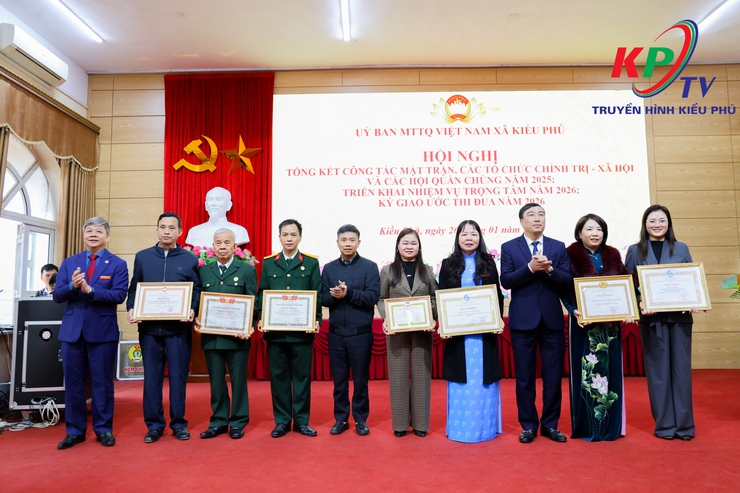 Ủy ban MTTQ Việt Nam xã Kiều Phú tổ chức Hội nghị tổng kết năm 2025, triển khai nhiệm vụ trước, trong và sau Tết Nguyên Đán Bính Ngọ năm 2026. Tổ chức Ký giao ước thi đua năm 2026.- Ảnh 12.