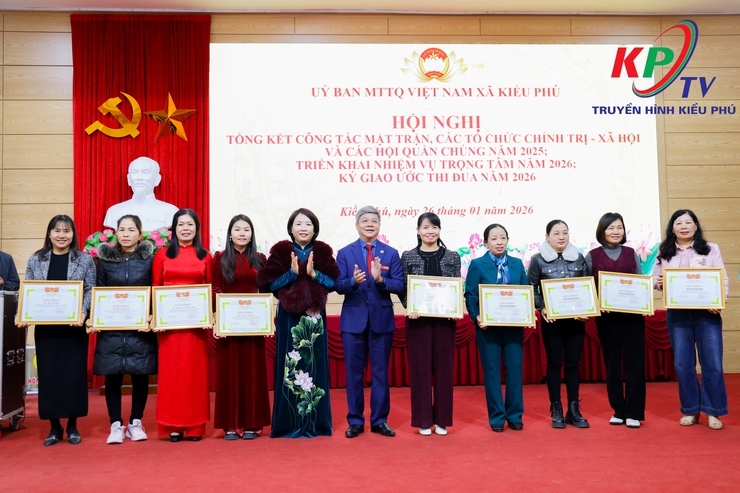 Ủy ban MTTQ Việt Nam xã Kiều Phú tổ chức Hội nghị tổng kết năm 2025, triển khai nhiệm vụ trước, trong và sau Tết Nguyên Đán Bính Ngọ năm 2026. Tổ chức Ký giao ước thi đua năm 2026.- Ảnh 20.