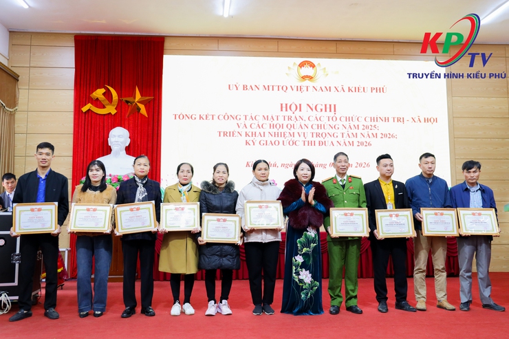 Ủy ban MTTQ Việt Nam xã Kiều Phú tổ chức Hội nghị tổng kết năm 2025, triển khai nhiệm vụ trước, trong và sau Tết Nguyên Đán Bính Ngọ năm 2026. Tổ chức Ký giao ước thi đua năm 2026.- Ảnh 18.