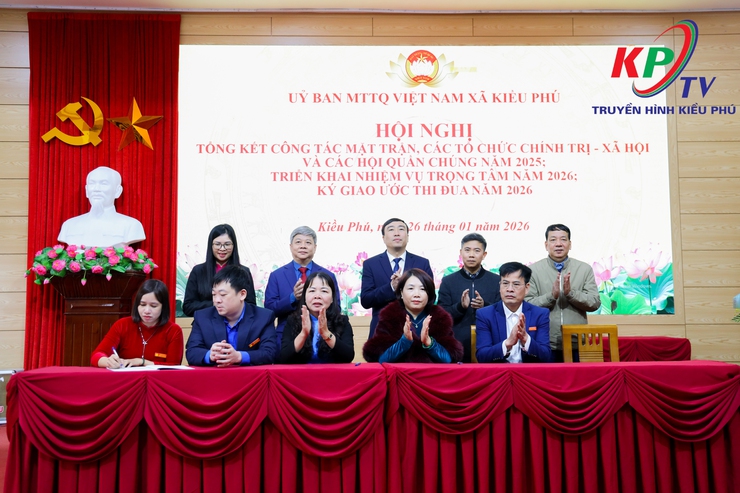 Ủy ban MTTQ Việt Nam xã Kiều Phú tổ chức Hội nghị tổng kết năm 2025, triển khai nhiệm vụ trước, trong và sau Tết Nguyên Đán Bính Ngọ năm 2026. Tổ chức Ký giao ước thi đua năm 2026.- Ảnh 6.