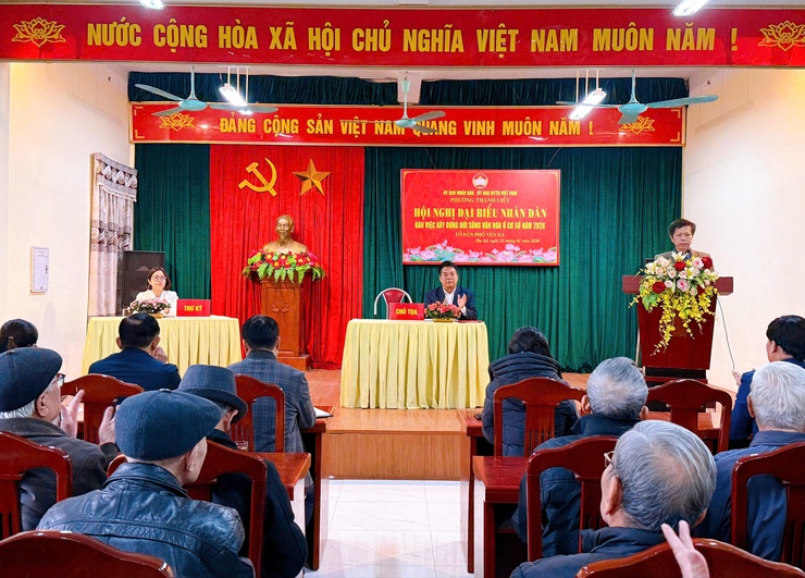 Đồng chí Bùi Huy Hoàng – Chủ tịch UBND phường dự Hội nghị Đại biểu Nhân dân bàn việc xây dựng đời sống văn hóa ở cơ sở tại TDP Yên Xá - Ảnh 3.