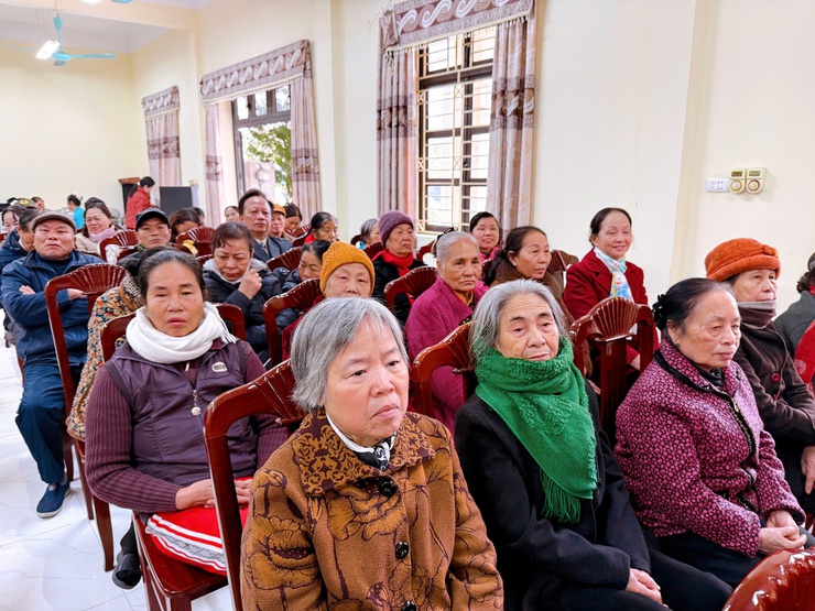 Đồng chí Bùi Huy Hoàng – Chủ tịch UBND phường dự Hội nghị Đại biểu Nhân dân bàn việc xây dựng đời sống văn hóa ở cơ sở tại TDP Yên Xá - Ảnh 7.