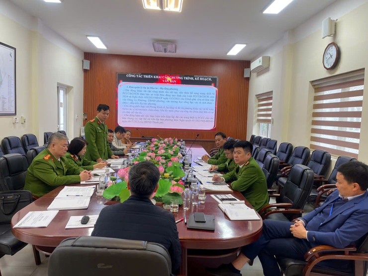 Phường Phúc Lợi: Đánh giá công tác phòng cháy, chữa cháy và cứu nạn cứu hộ năm 2025, triển khai nhiệm vụ trọng tâm năm 2026 - Ảnh 4.