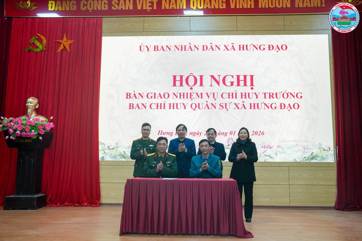 XÃ HƯNG ĐẠO TỔ CHỨC HỘI NGHỊ BÀN GIAO NHIỆM VỤ CHỈ HUY TRƯỞNG BAN CHỈ HUY QUÂN SỰ XÃ- Ảnh 5.