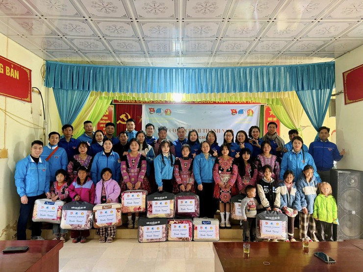 Chương trình “Tình nguyện mùa đông – Tết ấm yêu thương” chào mừng thành công Đại hội Đảng toàn quốc lần thứ XIV- Ảnh 3.