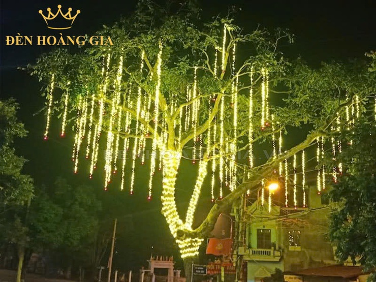 Xã Tây Phương “Thắp sáng đường quê – Lắp đặt hệ thống đèn LED trang trí”- Ảnh 4.