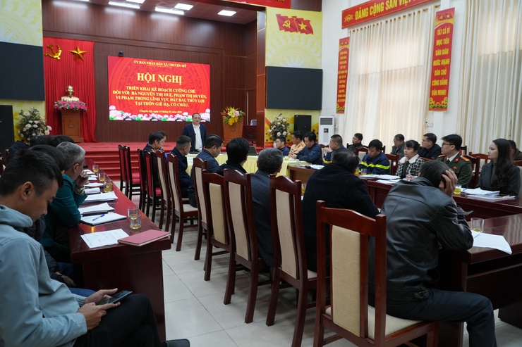 Chuyên Mỹ tổ chức cưỡng chế 2 hộ vi phạm đất đai, thuỷ lợi ngày 28/01/2026- Ảnh 1.