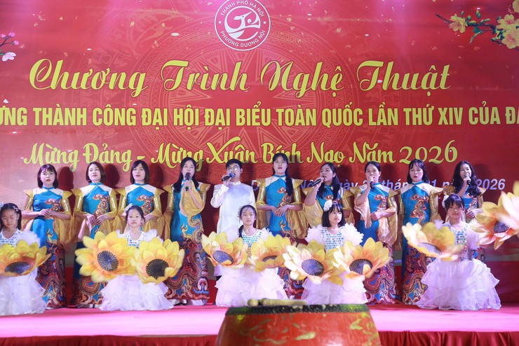 HOÀNH TRÁNG, ẤN TƯỢNG, ĐẶC SẮC CHƯƠNG TRÌNH NGHỆ THUẬT CHÀO MỪNG THÀNH CÔNG ĐẠI HỘI ĐẢNG TOÀN QUỐC LẦN THỨ XIV- Ảnh 7.