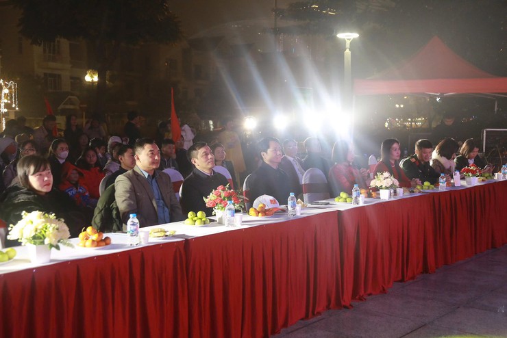 HOÀNH TRÁNG, ẤN TƯỢNG, ĐẶC SẮC CHƯƠNG TRÌNH NGHỆ THUẬT CHÀO MỪNG THÀNH CÔNG ĐẠI HỘI ĐẢNG TOÀN QUỐC LẦN THỨ XIV- Ảnh 2.