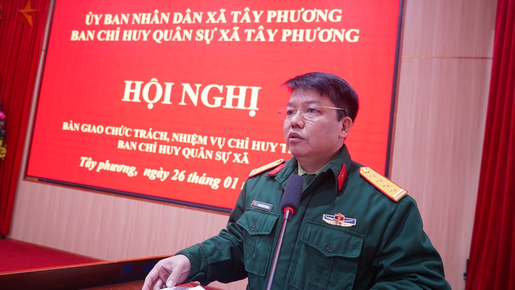 XÃ TÂY PHƯƠNG TỔ CHỨC HỘI NGHỊ BÀN GIAO NHIỆM VỤ CHỈ HUY TRƯỞNG BAN CHỈ HUY QUÂN SỰ XÃ- Ảnh 4.