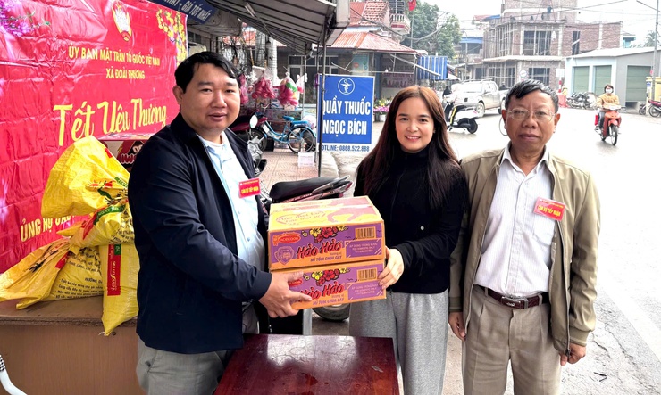 MTTQ xã Đoài Phương tiếp nhận trên 500kg gạo và nhiều nhu yếu phẩm trong ngày đầu vận động- Ảnh 1.