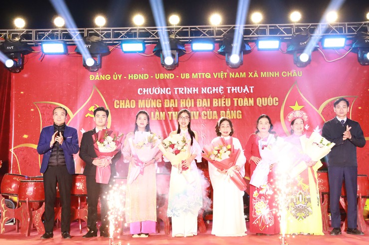 XÃ MINH CHÂU TỔ CHỨC CHƯƠNG TRÌNH NGHỆ THUẬT CHÀO MỪNG THÀNH CÔNG ĐẠI HỘI ĐẠI BIỂU TOÀN QUỐC LẦN THỨ XIV CỦA ĐẢNG- Ảnh 2.