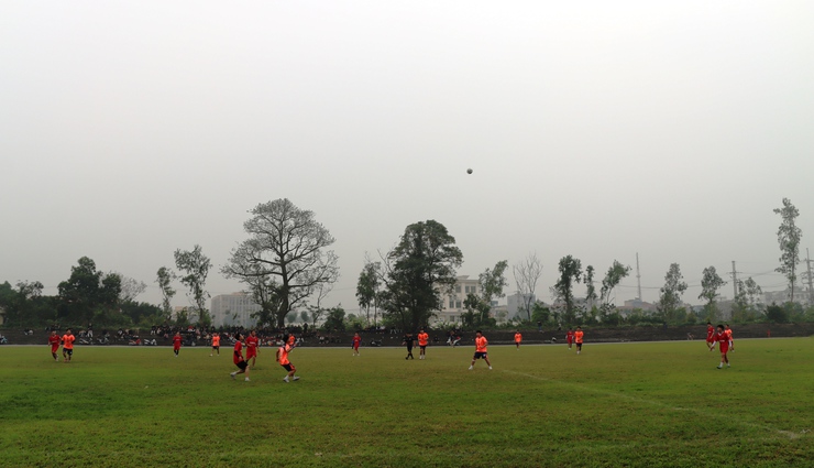 Sôi nổi giải bóng đá chào mừng Đại hội XIV của Đảng- Ảnh 2.
