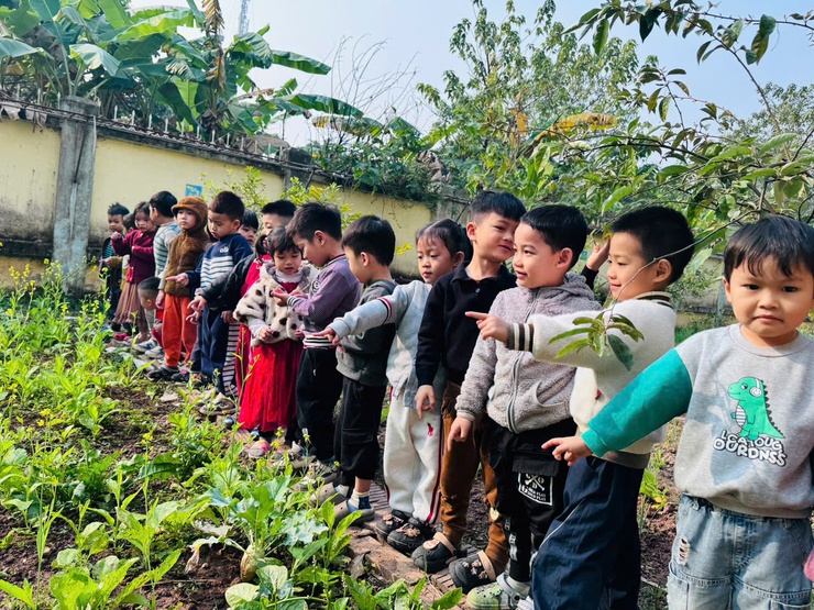 Đẩy mạnh thực hiện công tác trẻ em năm 2026, chung tay xây dựng môi trường sống an toàn, lành mạnh cho trẻ em- Ảnh 3.