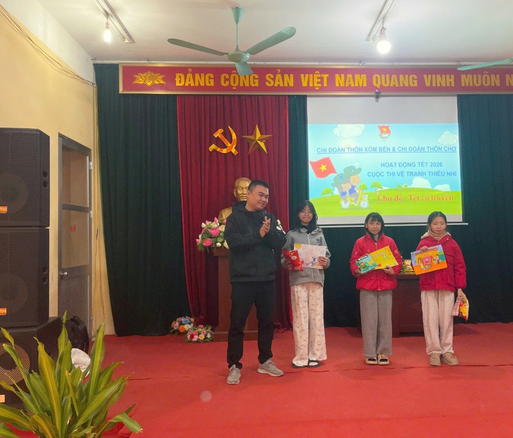 CHI ĐOÀN THÔN XÓM BẾN VÀ CHI ĐOÀN THÔN CHỢ TỔ CHỨC CUỘC THI VẼ TRANH THIẾU NHI CHÀO XUÂN 2026- Ảnh 9.