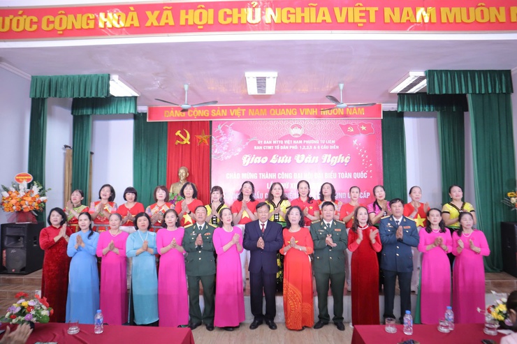 Giao lưu văn nghệ chào mừng thành công Đại hội đại biểu toàn quốc lần thứ XIV của Đảng- Ảnh 5.