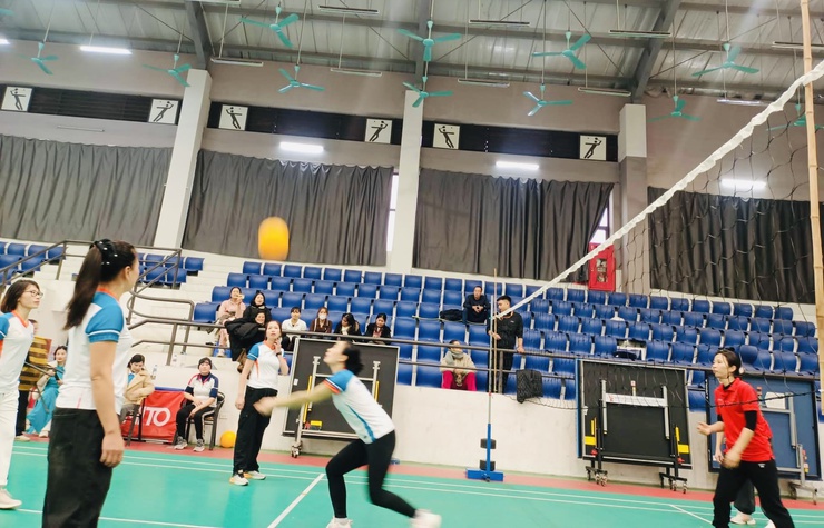 Hội Liên hiệp Phụ nữ xã Thiên Lộc tổ chức Giao lưu Bóng chuyển hơi- Ảnh 2.