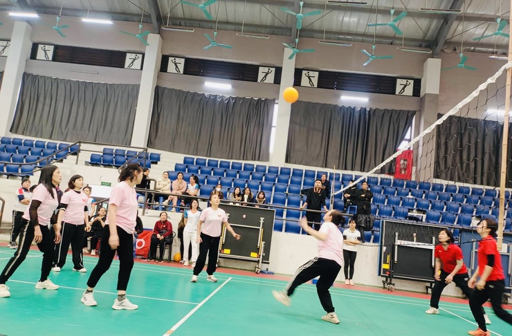Hội Liên hiệp Phụ nữ xã Thiên Lộc tổ chức Giao lưu Bóng chuyển hơi- Ảnh 3.