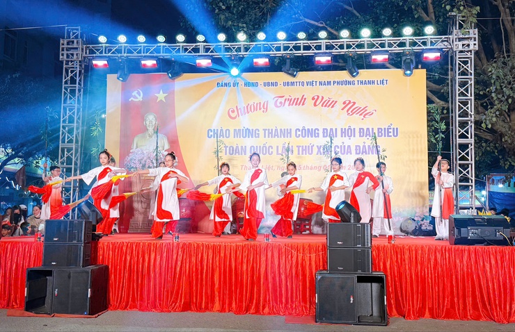 Thanh Liệt: Mãn nhãn chương trình văn nghệ chào mừng thành công Đại hội đại biểu toàn quốc lần thứ XIV của Đảng- Ảnh 19.