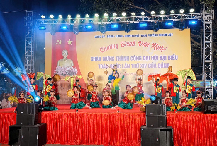 Thanh Liệt: Mãn nhãn chương trình văn nghệ chào mừng thành công Đại hội đại biểu toàn quốc lần thứ XIV của Đảng- Ảnh 22.