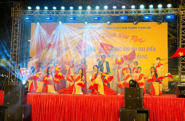Thanh Liệt: Mãn nhãn chương trình văn nghệ chào mừng thành công Đại hội đại biểu toàn quốc lần thứ XIV của Đảng- Ảnh 16.