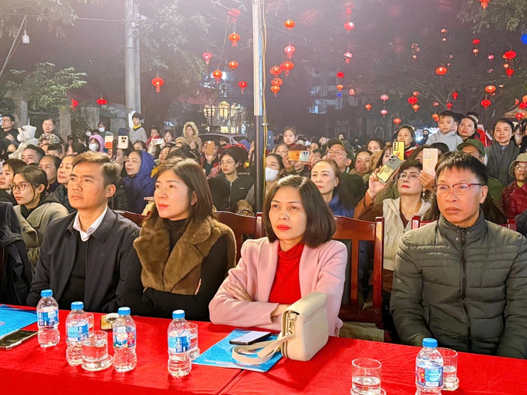 Thanh Liệt: Mãn nhãn chương trình văn nghệ chào mừng thành công Đại hội đại biểu toàn quốc lần thứ XIV của Đảng- Ảnh 1.